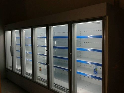 Advantages of Sealed Handles for Refrigerated Cabinets